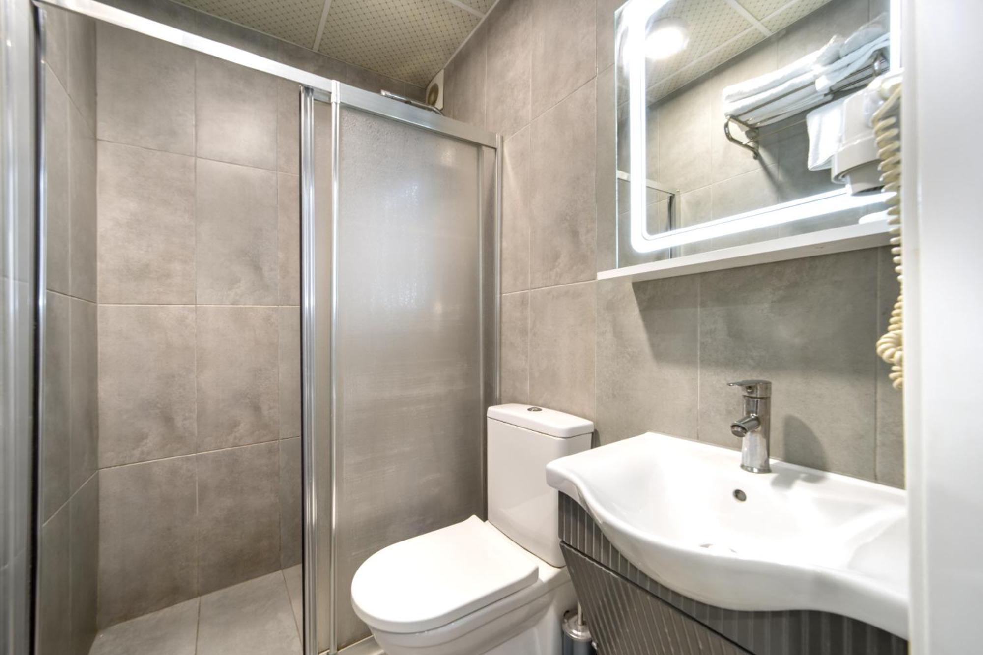 Istanbul Hotel & Suites Esterno foto