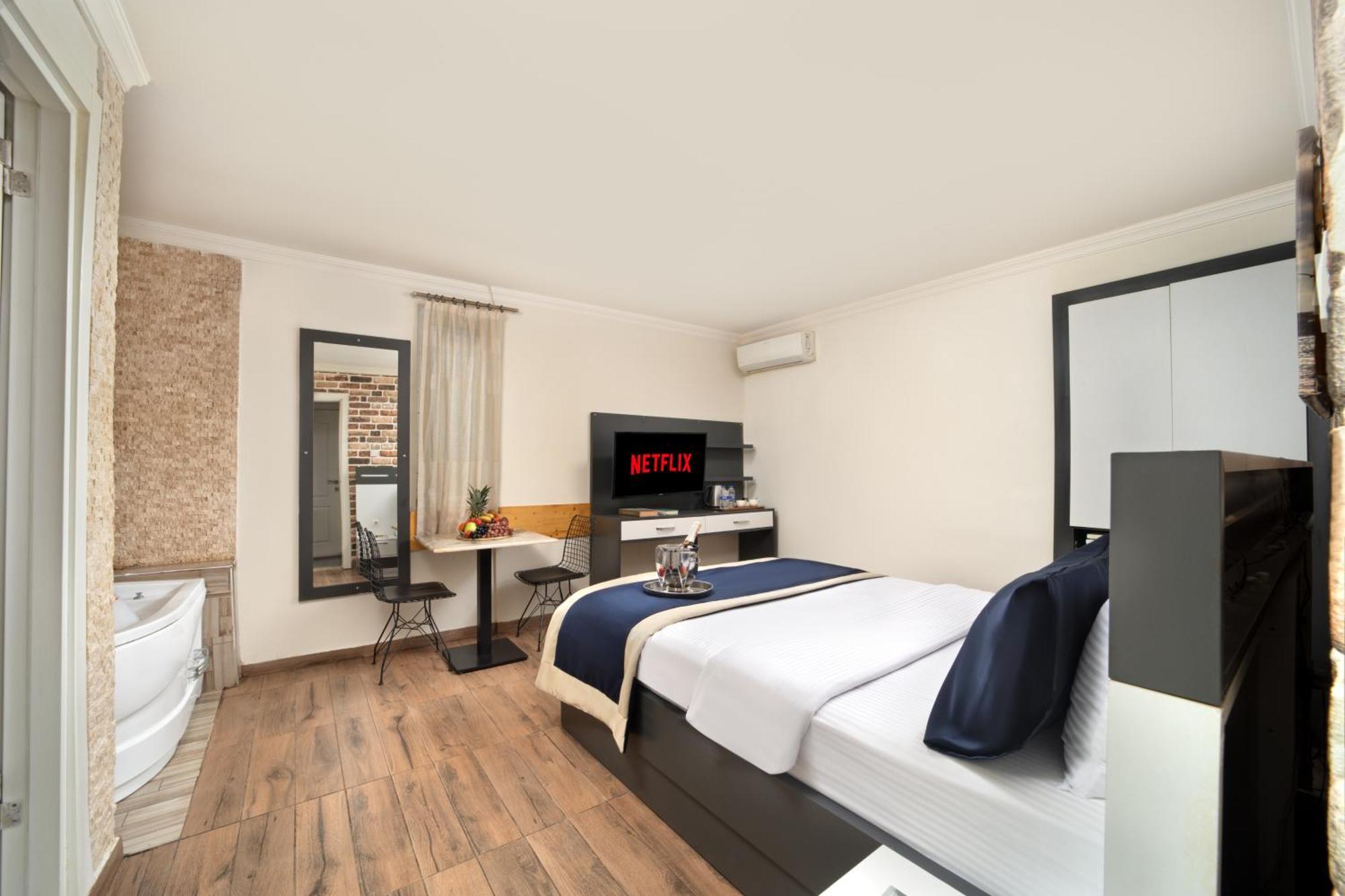 Istanbul Hotel & Suites Esterno foto