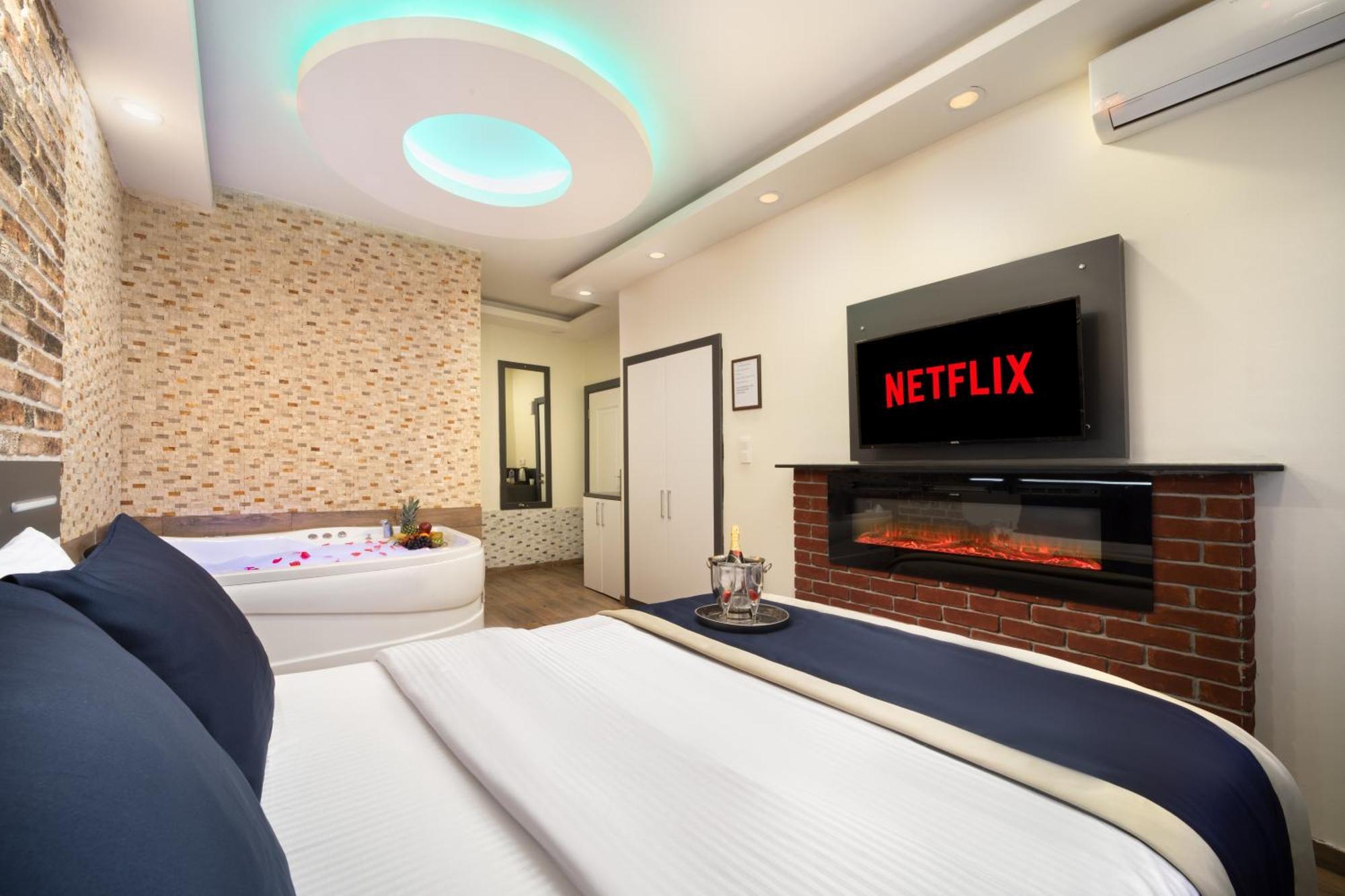 Istanbul Hotel & Suites Esterno foto