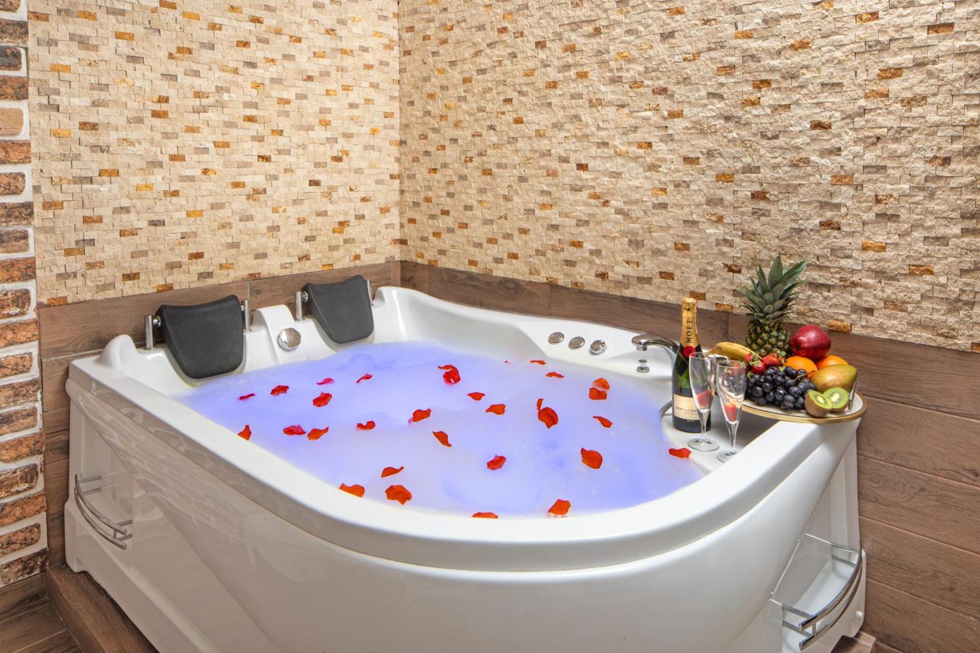Istanbul Hotel & Suites Esterno foto